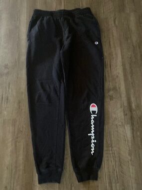 Champion Joggers in black, size XL
